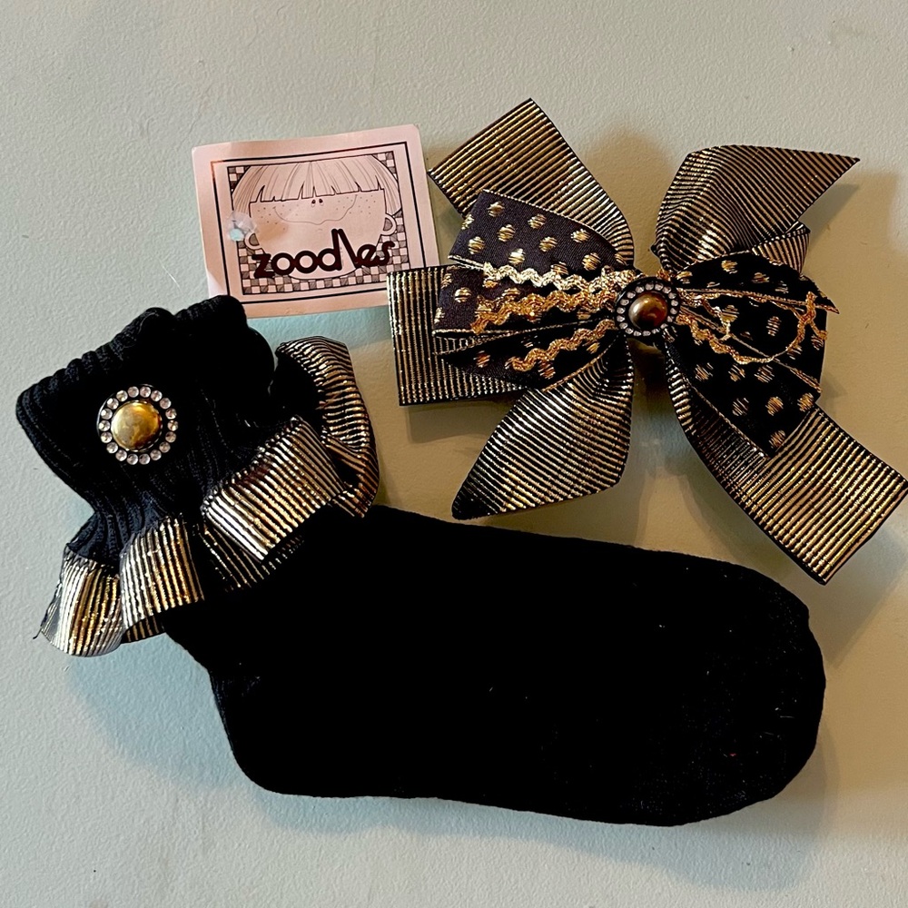 Zoodles Luxurious Black and Gold Socks with Bow